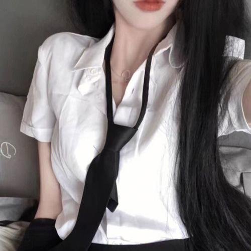冬天的女子